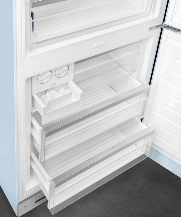 Холодильник Smeg FAB38RPB5 в магазине «На диване» в Красноярске  — Выгодная цена